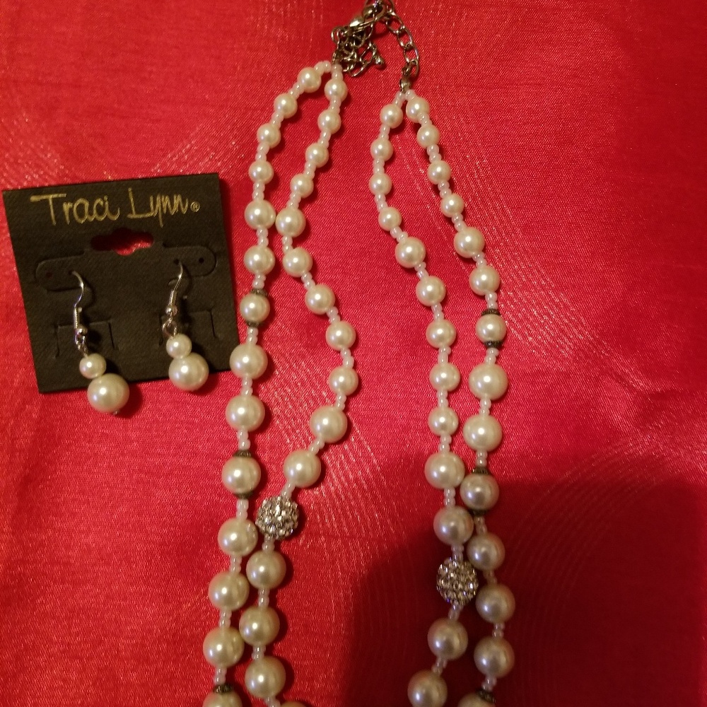 Earrings & Necklace Set